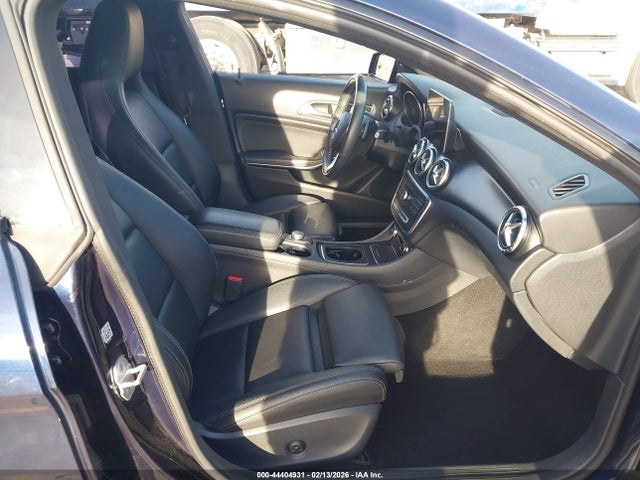 2018 MERCEDES-BENZ CLA 250 WDDSJ4EBXJN532678 Photo 4