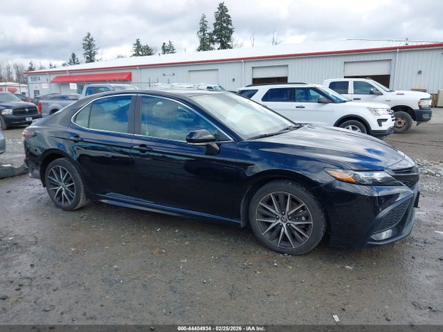 4T1G11BK1NU052880 Toyota Camry Se Awd