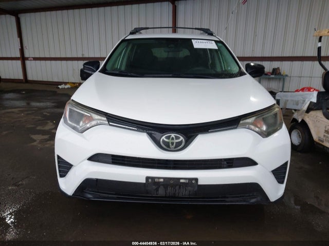 Toyota RAV4 LE 2017 JTMBFREV6HJ714012 Image 13
