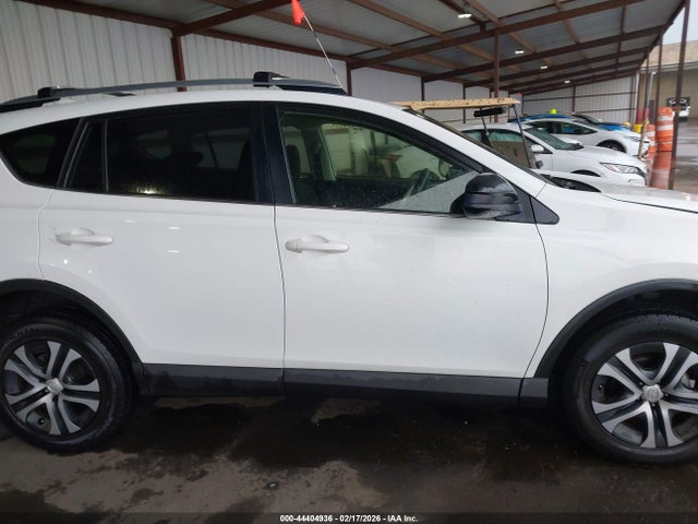 Toyota RAV4 LE 2017 JTMBFREV6HJ714012 Image 14