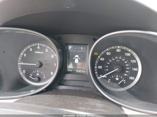 44404958 :رقم المزاد ، 5NMZU3LB5HH013137 vin ، 2017 Hyundai Santa Fe Sport 2.4l مزاد بيع