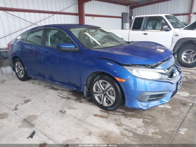 Honda Civic Lx 2018 2HGFC2F54JH542328 Image 1