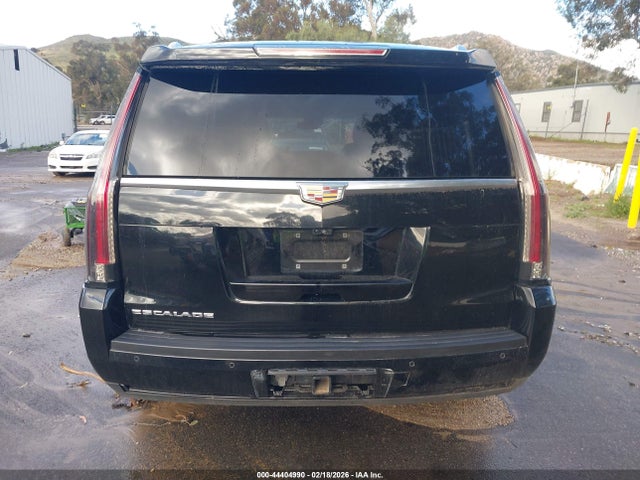 1GYS3BKJ1HR129027 Cadillac Escalade Luxury