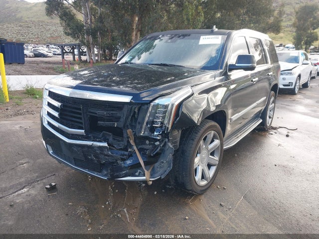 1GYS3BKJ1HR129027 Cadillac Escalade Luxury