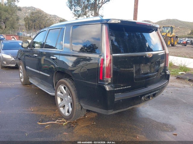 1GYS3BKJ1HR129027 Cadillac Escalade Luxury