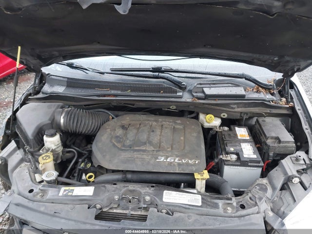 2016 Chrysler Town & Country Touring მანქანა იყიდება აუქციონზე, vin: 2C4RC1BG8GR291085, აუქციონის ნომერი: 44404995