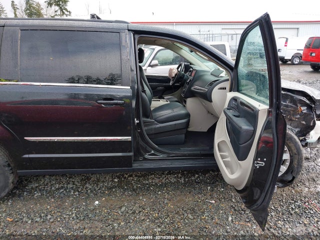 2016 Chrysler Town & Country Touring მანქანა იყიდება აუქციონზე, vin: 2C4RC1BG8GR291085, აუქციონის ნომერი: 44404995