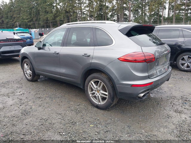 2016 PORSCHE CAYENNE WP1AA2A25GKA12185 Photo 2