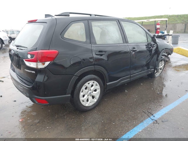 2019 Subaru Forester მანქანა იყიდება აუქციონზე, vin: JF2SKACC6KH475737, აუქციონის ნომერი: 44405002