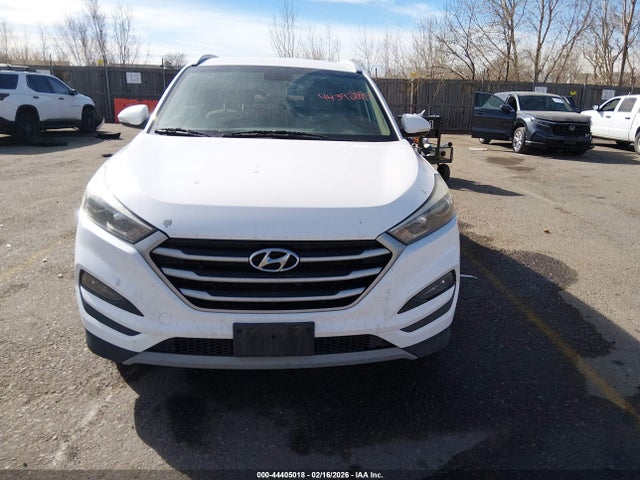 KM8J3CAL0JU760733 Hyundai Tucson Sport