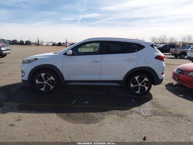 KM8J3CAL0JU760733 Hyundai Tucson Sport
