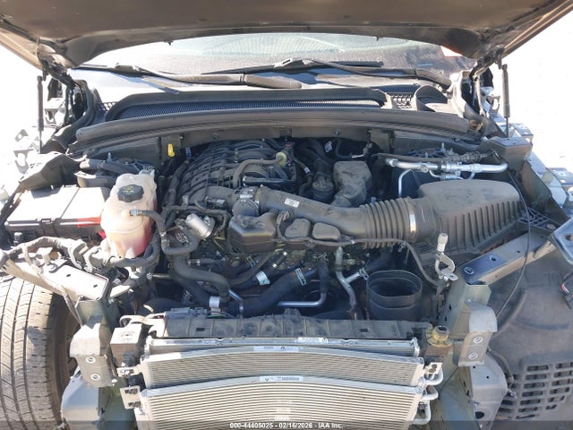 Продаж на аукціоні авто 2023 Jeep Grand Cherokee L Limited 4x2, vin: 1C4RJJBGXP8879765, номер лоту: 44405025