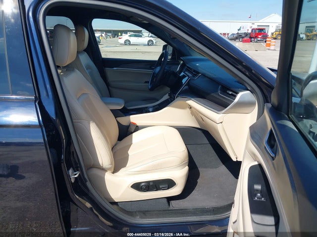 Продаж на аукціоні авто 2023 Jeep Grand Cherokee L Limited 4x2, vin: 1C4RJJBGXP8879765, номер лоту: 44405025
