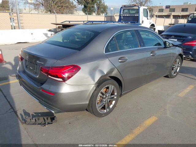 2020 MERCEDES-BENZ A 220 W1K3G4FB3LJ237577 Photo 3