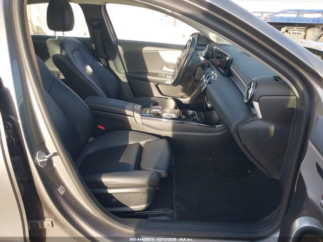 2020 MERCEDES-BENZ A 220 W1K3G4FB3LJ237577 Photo 4