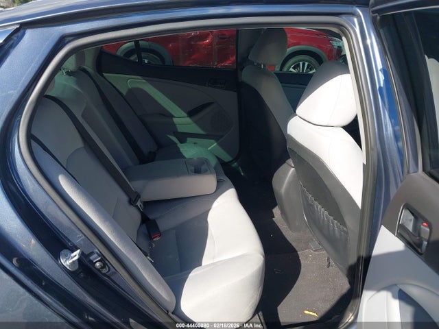 5XXGM4A70FG470591 KIA Optima Lx