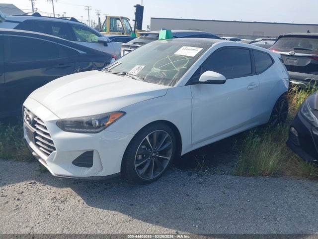 Hyundai Veloster 2.0 Premium 2019 KMHTG6AF2KU007229 Image 2