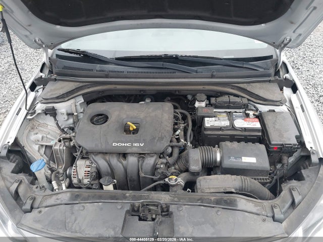 5NPD84LF5JH340086 Hyundai ELANTRA SEL
