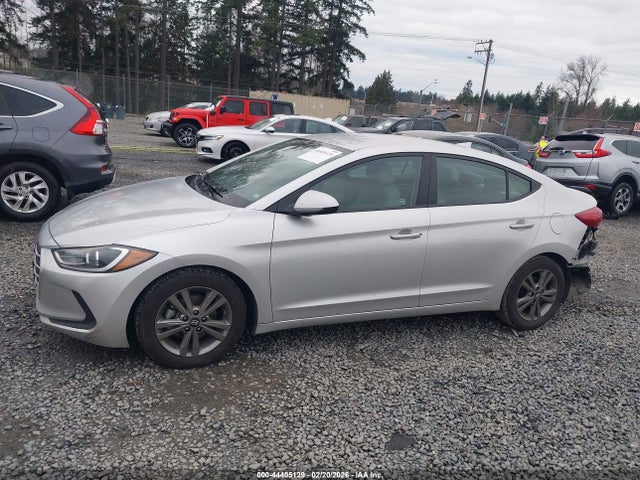 5NPD84LF5JH340086 Hyundai ELANTRA SEL