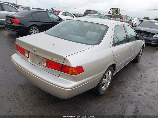 2001 TOYOTA CAMRY 4T1BG22K51U117271 Photo 3