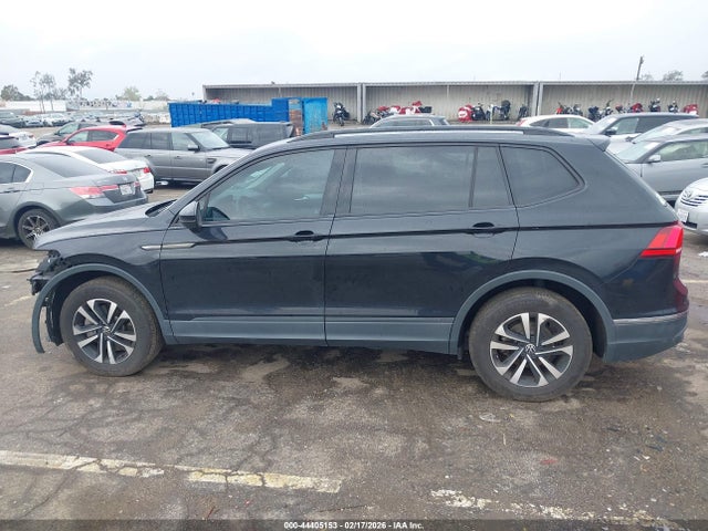 Продаж на аукціоні авто 2022 Volkswagen Tiguan 2.0t S, vin: 3VV1B7AX4NM012385, номер лоту: 44405153