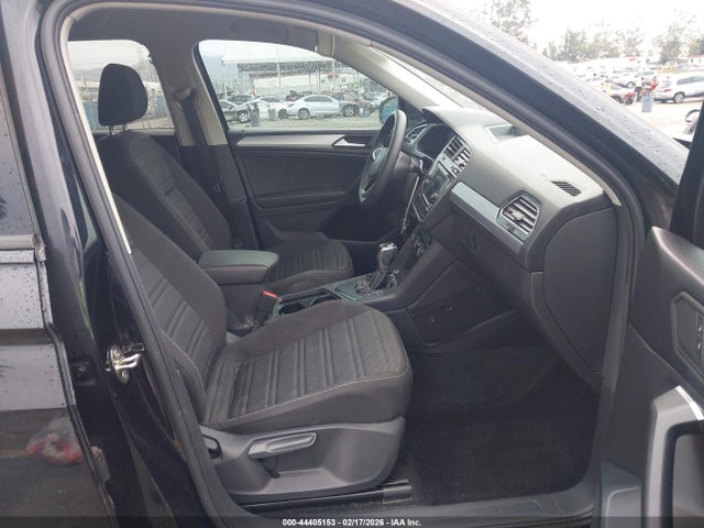 Продаж на аукціоні авто 2022 Volkswagen Tiguan 2.0t S, vin: 3VV1B7AX4NM012385, номер лоту: 44405153