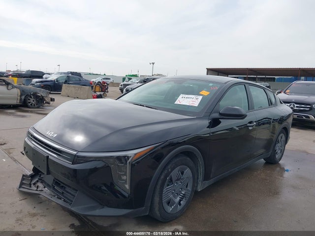 2025 KIA K4 3KPFT4DE5SE132602 Photo 1
