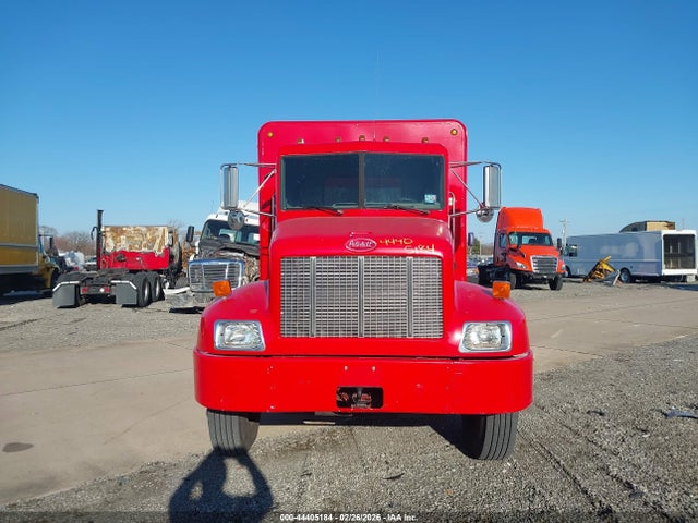 Продажа на аукционе авто 2003 Peterbilt 330, vin: 2NPNHZ7X13M598556, номер лота: 44405184