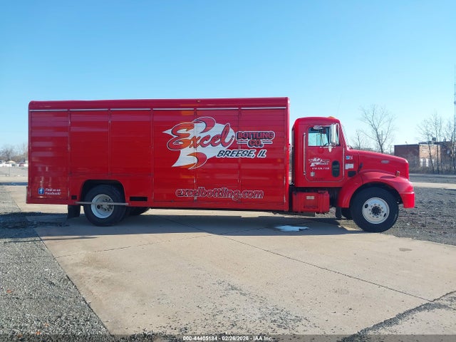 Продажа на аукционе авто 2003 Peterbilt 330, vin: 2NPNHZ7X13M598556, номер лота: 44405184
