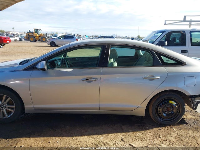 5NPE24AFXHH440879 Hyundai Sonata