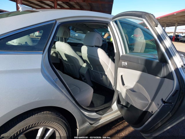 5NPE24AFXHH440879 Hyundai Sonata