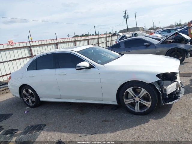 44405227 :رقم المزاد ، WDDZF4JB2HA120262 vin ، 2017 Mercedes-benz E 300 مزاد بيع