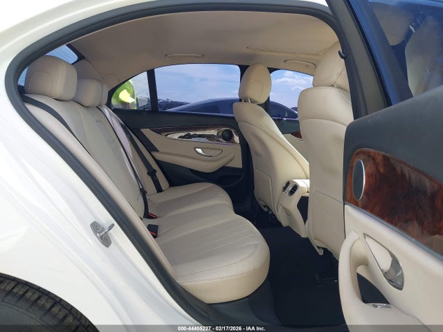 44405227 :رقم المزاد ، WDDZF4JB2HA120262 vin ، 2017 Mercedes-benz E 300 مزاد بيع