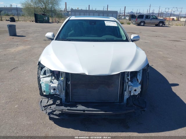4T1F31AK3MU564128 Toyota Camry Xle Hybrid