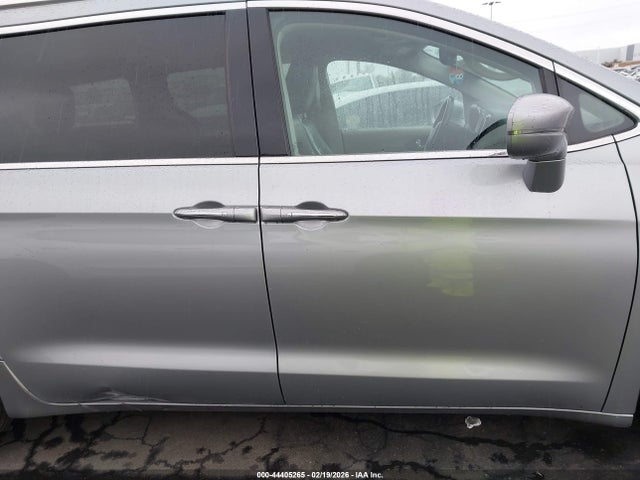 44405265 :رقم المزاد ، 2C4RC1BG7MR527348 vin ، 2021 Chrysler Pacifica Touring L مزاد بيع