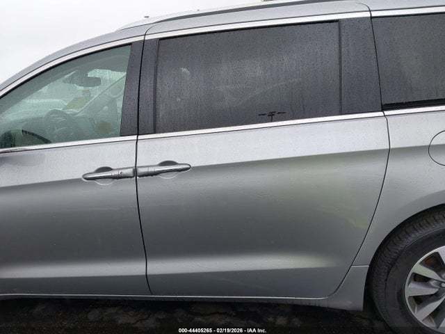 44405265 :رقم المزاد ، 2C4RC1BG7MR527348 vin ، 2021 Chrysler Pacifica Touring L مزاد بيع