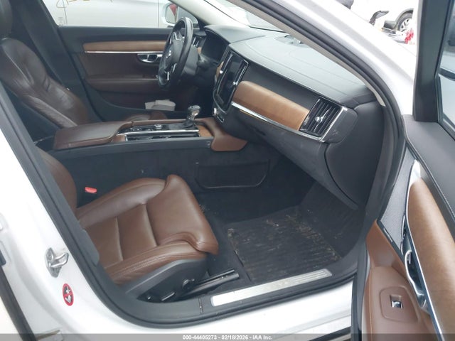 LVY992MLXJP037703 Volvo S90 T6 Inscription