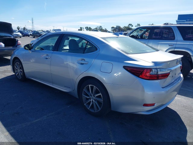 2016 LEXUS ES 300H JTHBW1GG4G2103306 Photo 2