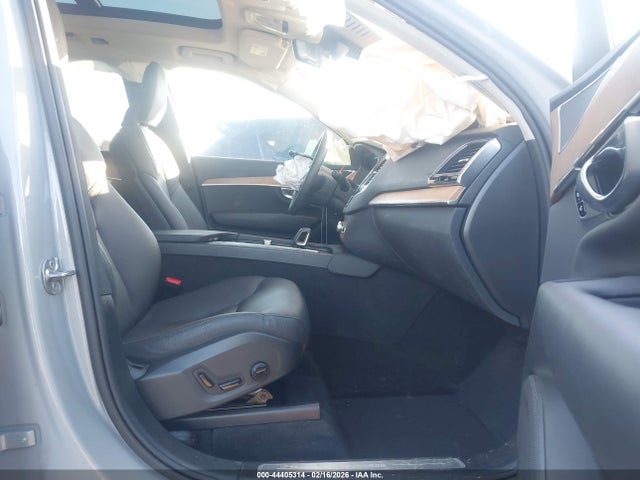 2024 VOLVO XC90 RECHARGE PLUG-IN HYBRID YV4H60CE7R1236402 Photo 4