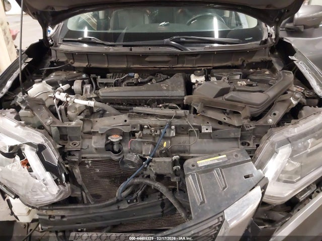 5N1AT2MT1JC800944 Nissan Rogue Sl