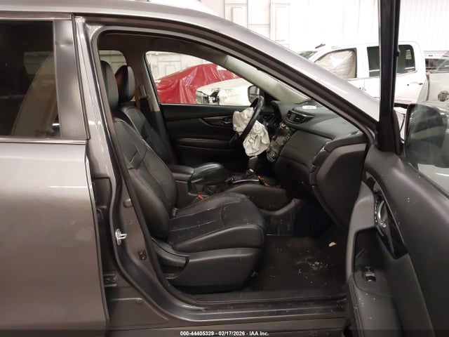 5N1AT2MT1JC800944 Nissan Rogue Sl
