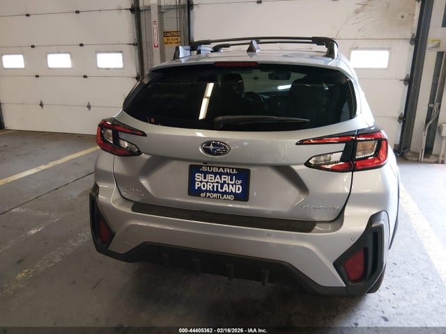 4S4GUHM68S3777703 Subaru Crosstrek Limited