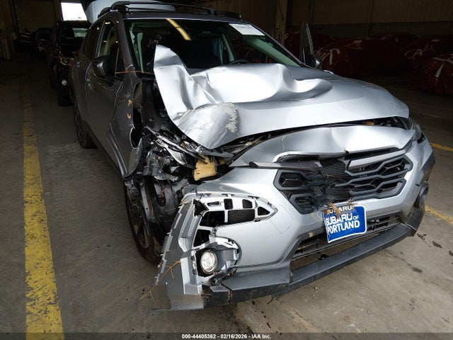 4S4GUHM68S3777703 Subaru Crosstrek Limited