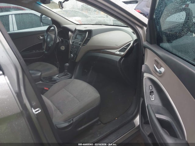 5NMZT3LB4JH073127 Hyundai Santa Fe Sport 2.4l