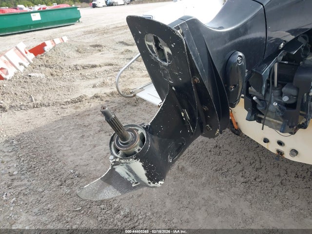 44405365 :رقم المزاد ، GSNXF1161506 vin ، 2006 Stratos 386xf مزاد بيع