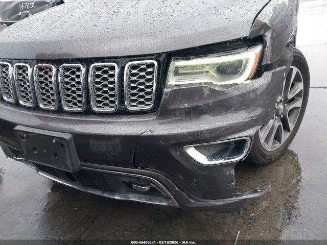 1C4RJFCG1JC109051 Jeep Grand Cherokee Overland 4x4
