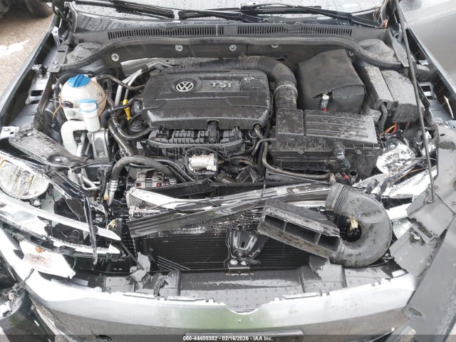 3VWD17AJ2EM420827 Volkswagen Jetta 1.8t Se