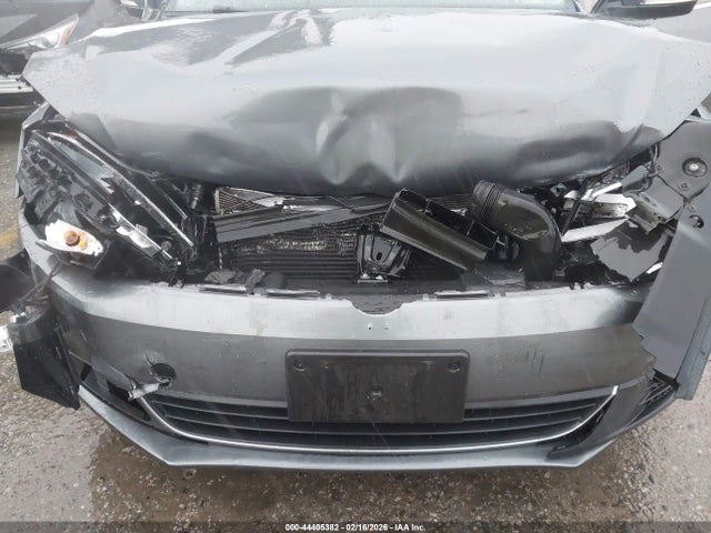 3VWD17AJ2EM420827 Volkswagen Jetta 1.8t Se