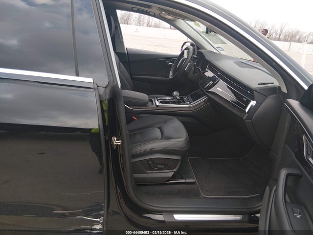 2023 AUDI Q8 WA1AVBF15PD023448 Photo 4