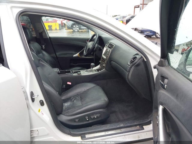 2007 LEXUS IS 350 JTHBE262775014973 Photo 4